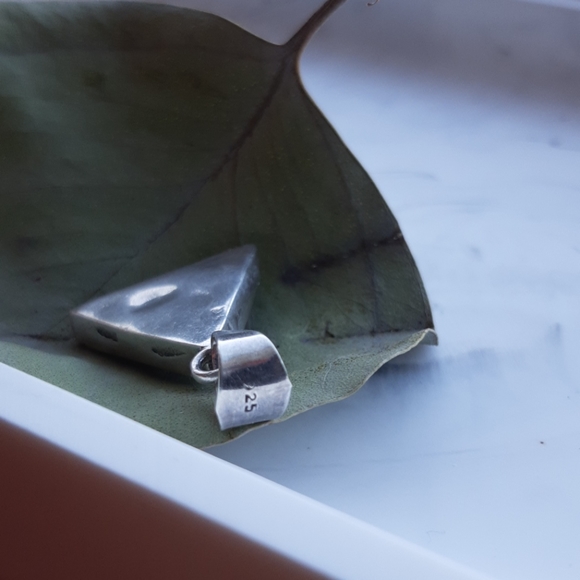 VINTAGE 925 SILVER PENDANT - Picture 2 of 5